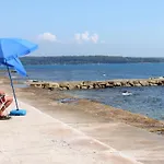 Novigrad 6979b * Novigrad Istria