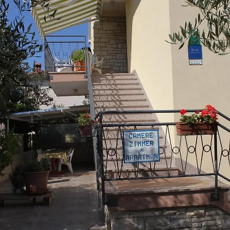 Novigrad 6979b * Novigrad (Istria)