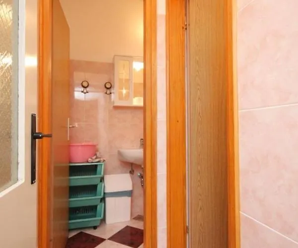 Novigrad 6979b Apartman