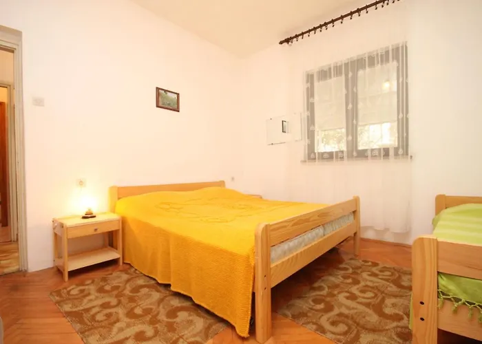 Novigrad 6979b Novigrad (Istria)