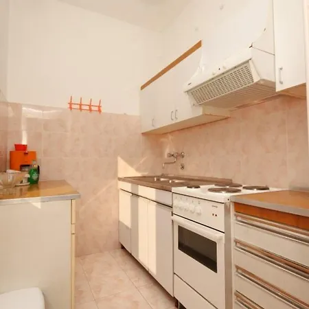 Novigrad 6979b * Novigrad Istria